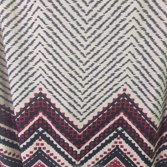 Julie's Closet Tank Top. SIZE M. - Picture 2 of 8